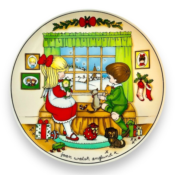 Collector Plate Joan Walsh Anglund vintage Christmas plates. Christmas Decor - Picture 2 of 9